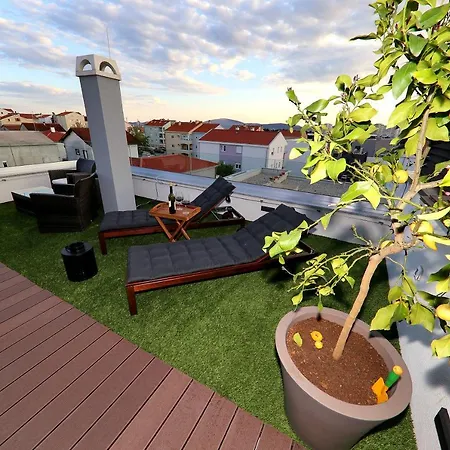 Esso Roof Terrace Apartment Zara Esterno foto