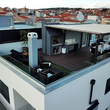 Esso Roof Terrace Apartment Zara Esterno foto